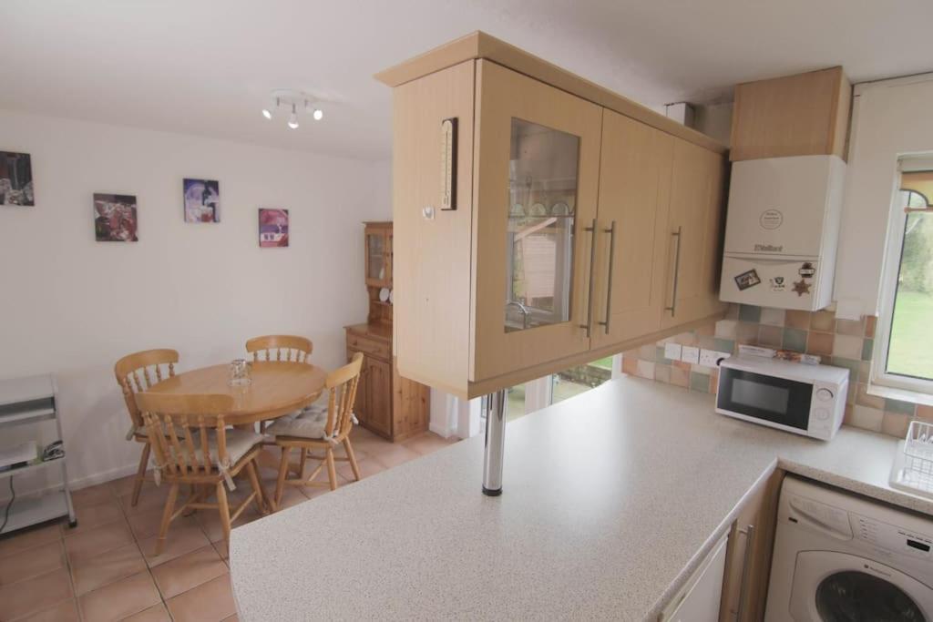 2 Bed House - Bhx - Nec Villa Solihull Buitenkant foto